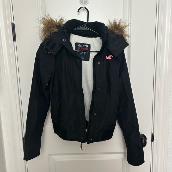 Hollister All-Weather Jacket - Picture 1 of 2